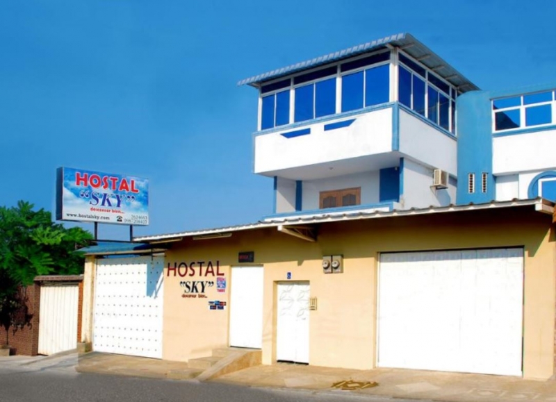 Hostal Sky